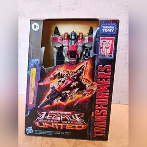 Transformers Legacy United Voyager Class Cybertron Universe Starscream, 7-inch